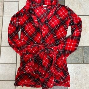 PINK Victoria's Secret Red Plaid Robe